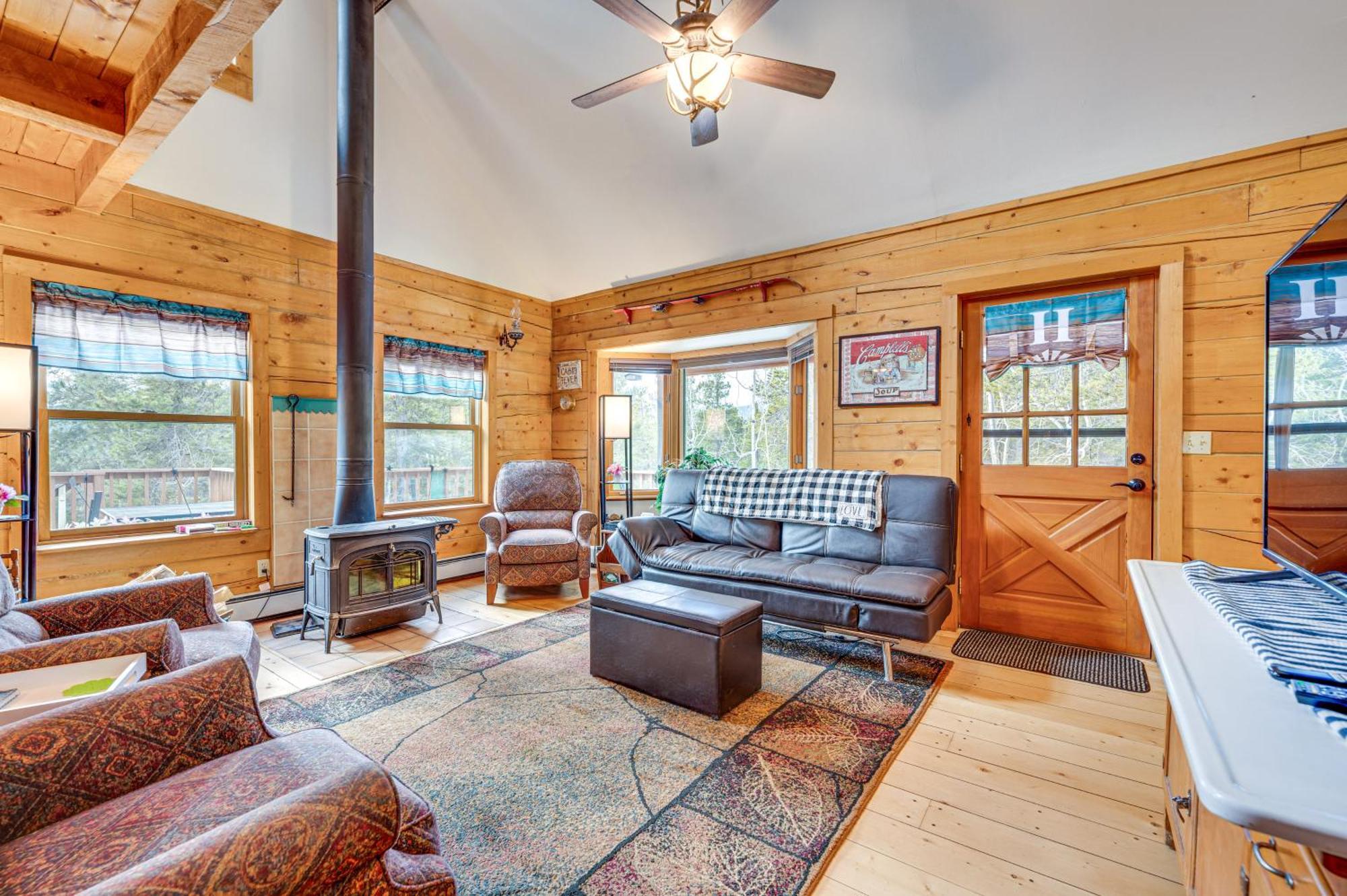 Secluded Black Hawk Log Cabin With Fire Pit! Eksteriør billede